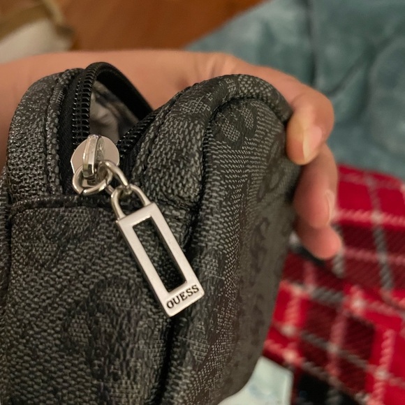 Brown Guess Purse - Picture 3 of 3